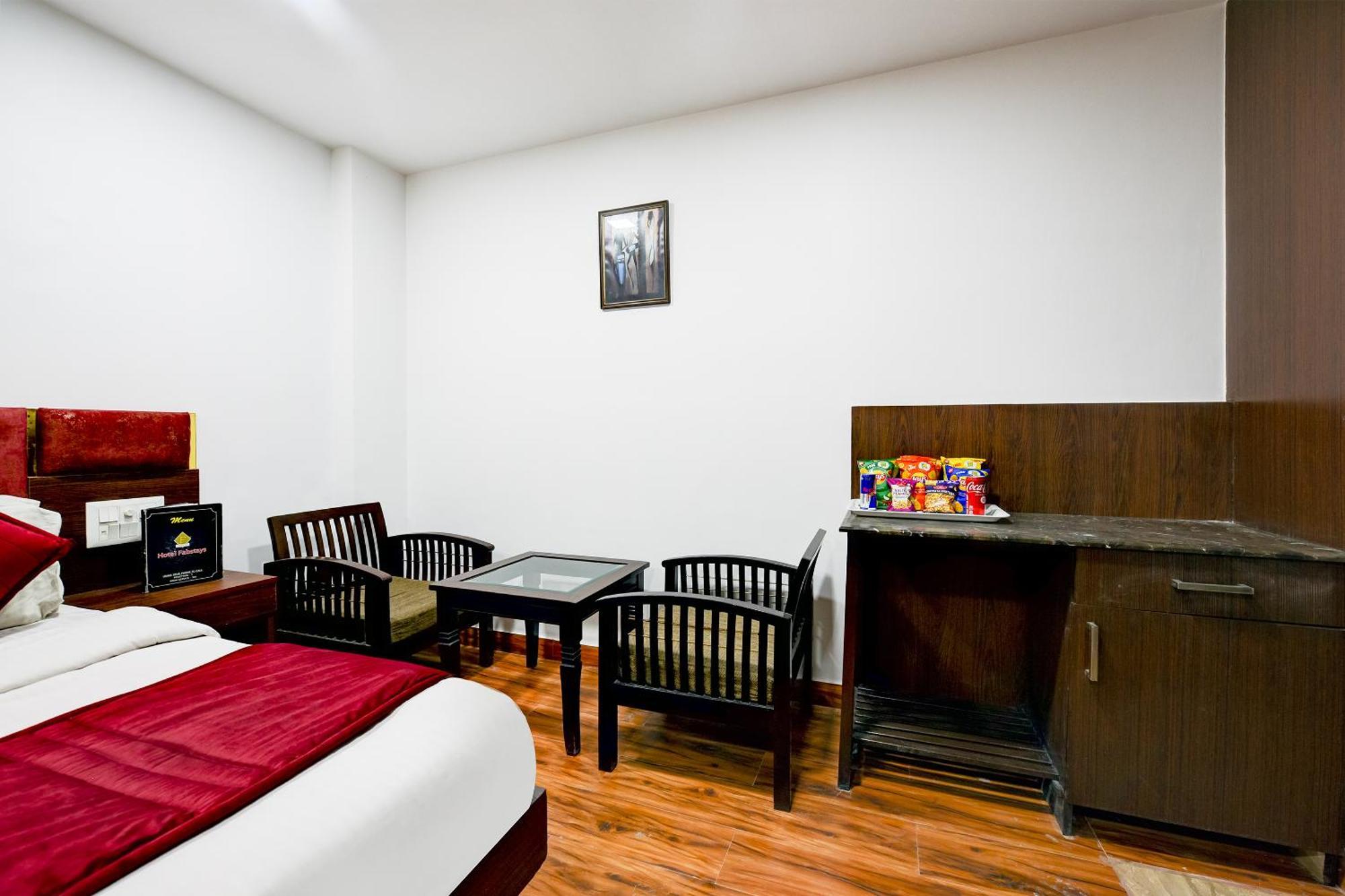 Staybook South Delhi Нью-Дели Экстерьер фото