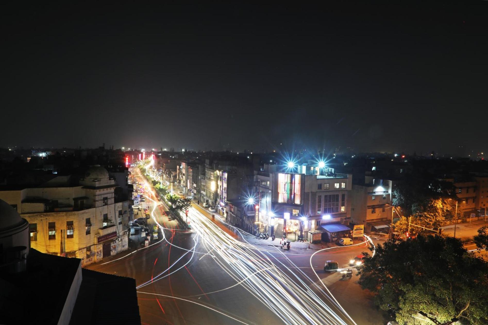 Staybook South Delhi Нью-Дели Экстерьер фото