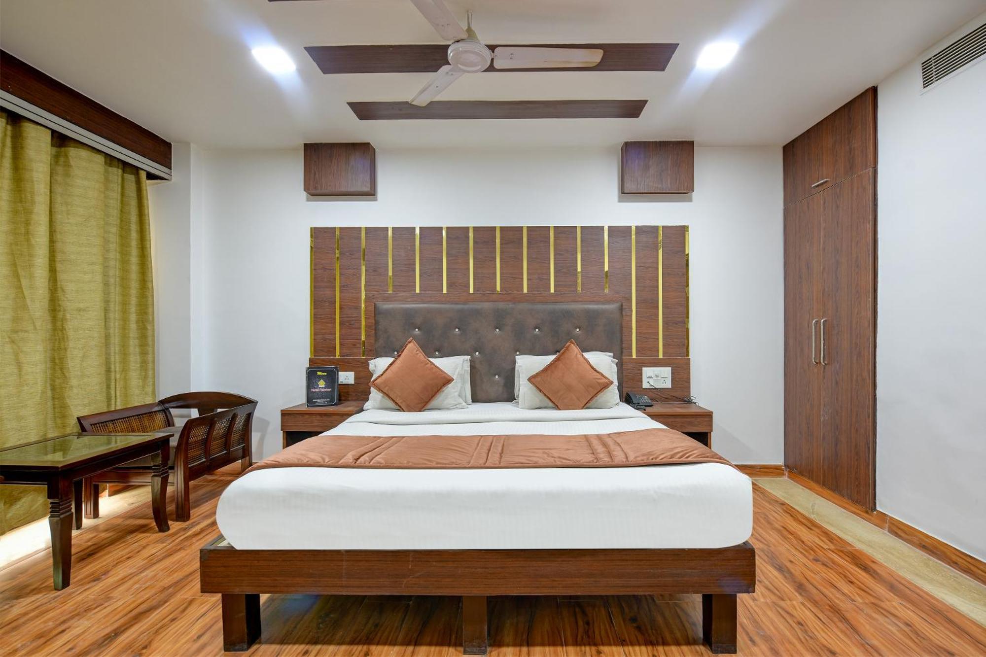 Staybook South Delhi Нью-Дели Экстерьер фото