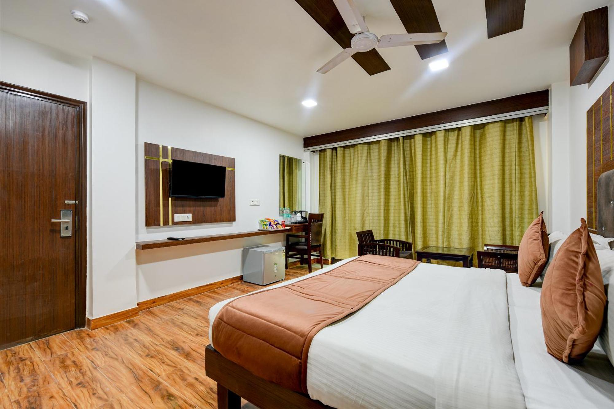 Staybook South Delhi Нью-Дели Экстерьер фото