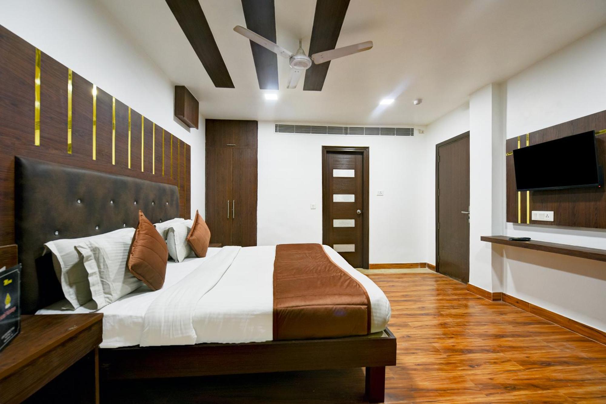 Staybook South Delhi Нью-Дели Экстерьер фото