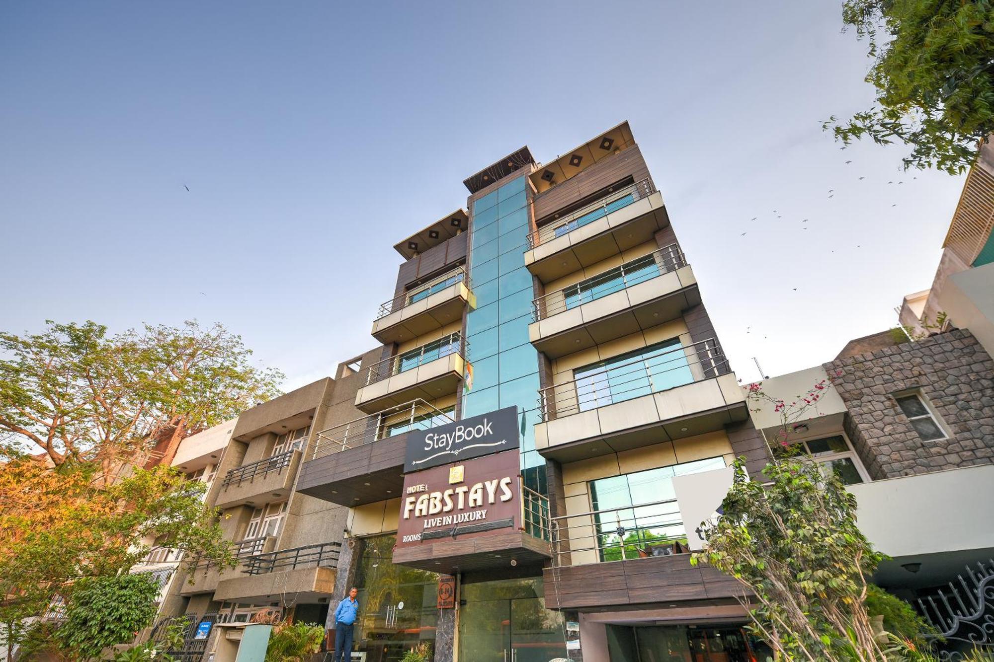 Staybook South Delhi Нью-Дели Экстерьер фото