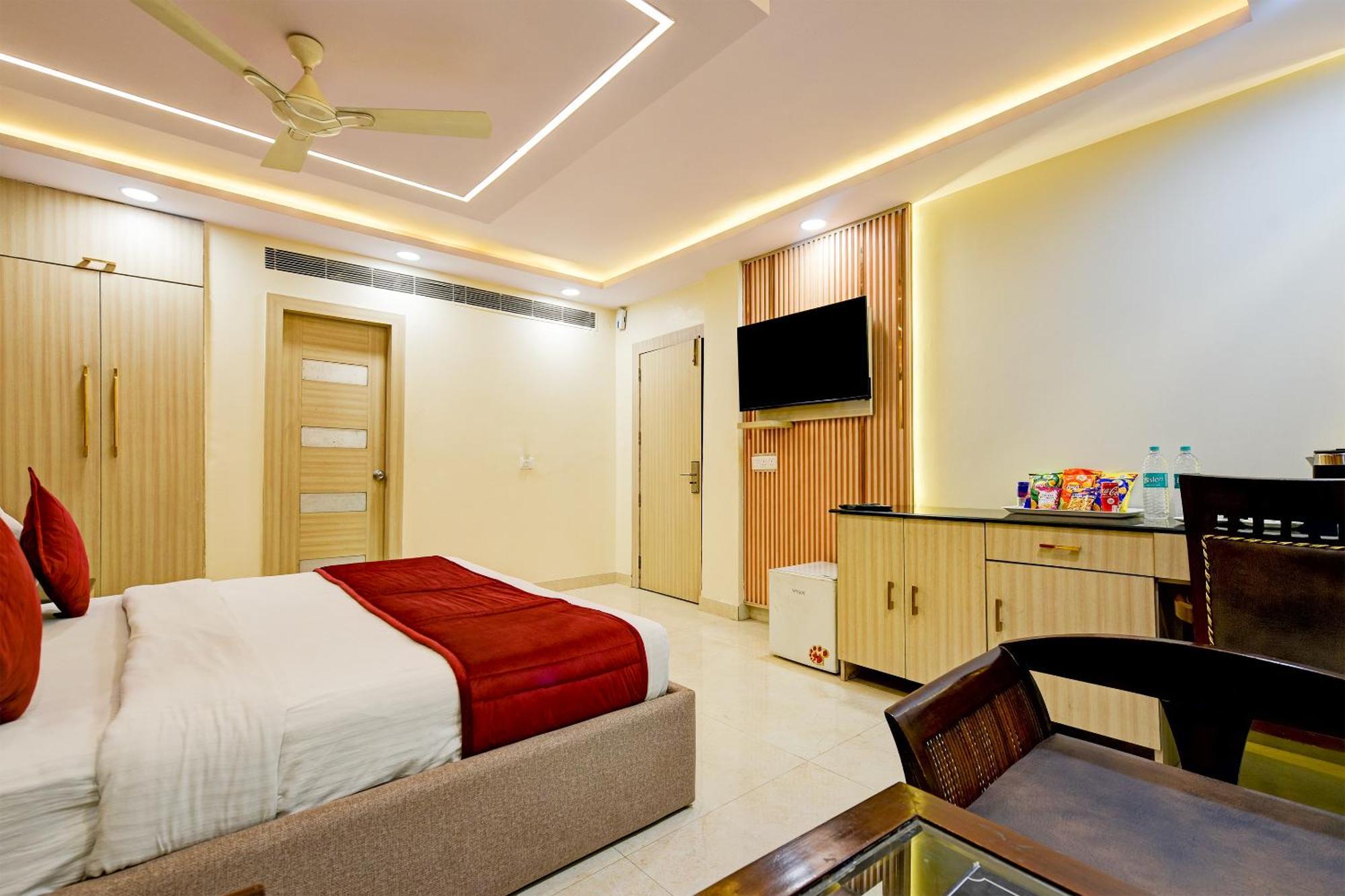 Staybook South Delhi Нью-Дели Экстерьер фото