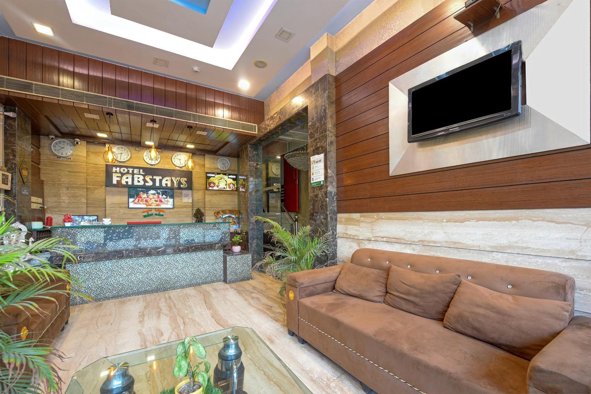 Staybook South Delhi Нью-Дели Экстерьер фото
