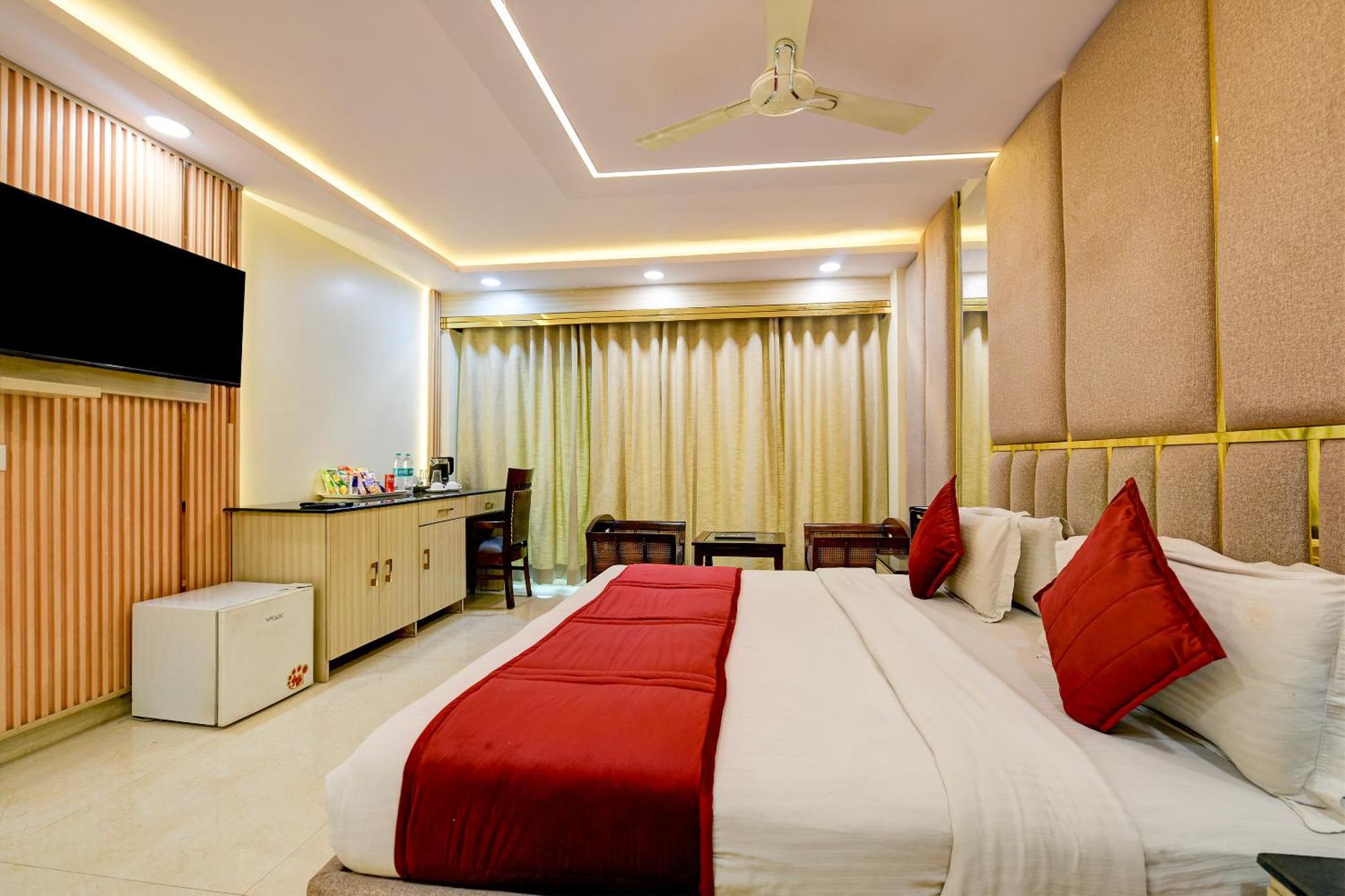 Staybook South Delhi Нью-Дели Экстерьер фото